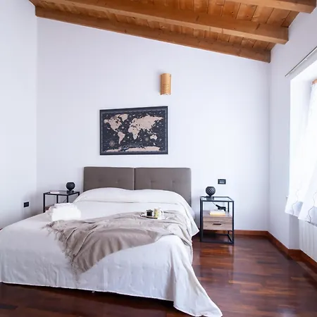 Guesthost - Accogliente Con Patio Esterno * فيرونا