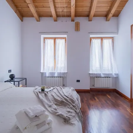 Guesthost - Accogliente Con Patio Esterno فيلة *